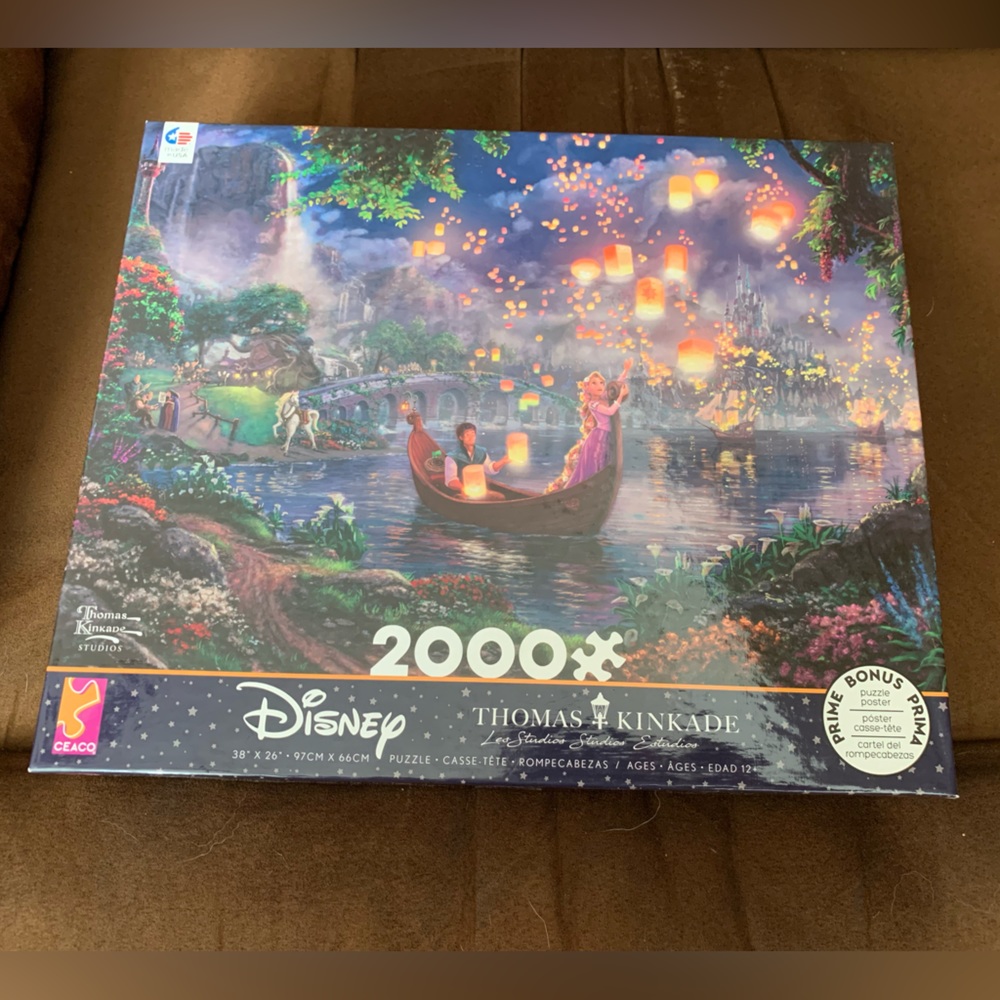 Tangled 2000 Piece Puzzle